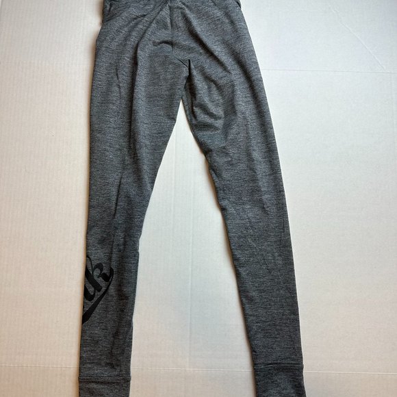 Pink Victoria's Secret Women's Leggings in Gray Like new Size XS - Picture 2 of 3